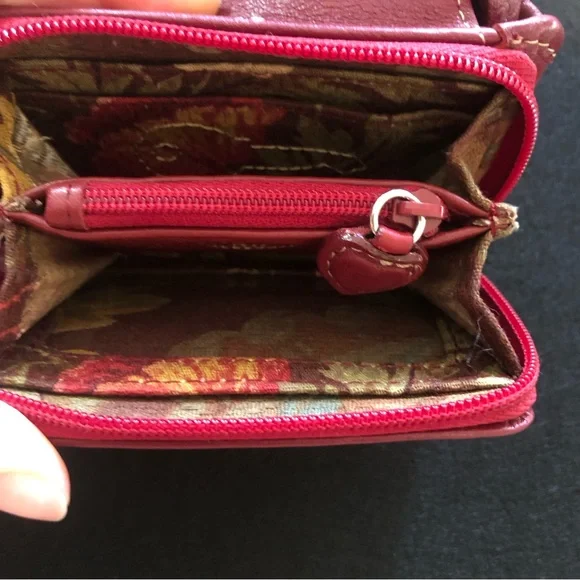 Brighton Tiny Crossbody Bag for your cards and changes - Picture 5 of 14